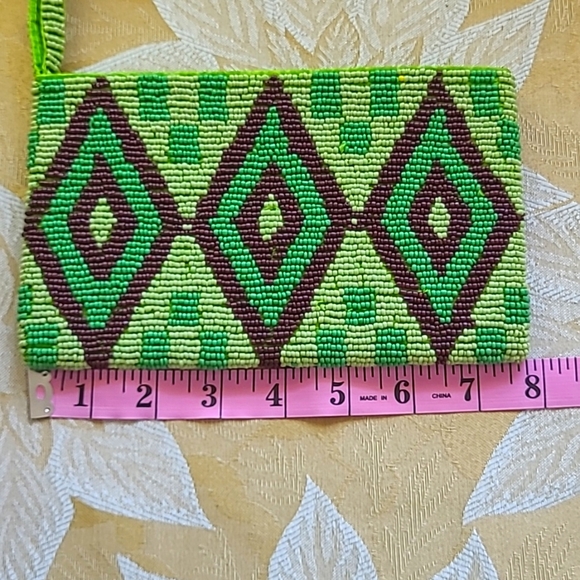Vintage Beaded Wristlet Green Diamond Embellished Boho Wallet Mini Coin Purse - Picture 8 of 8